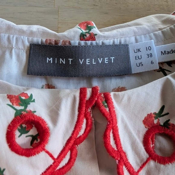 Mint Velvet Strawberry Print Scalloped Collar Blouse Pink/Red Women's Size 6 - Picture 7 of 12
